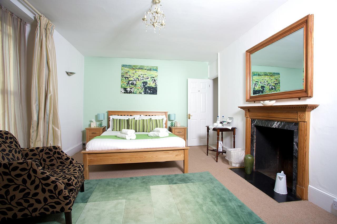 Ashburton Court 79 Panzió Kültér fotó